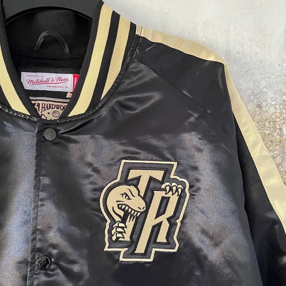 Mitchell & Ness Hardwood Classics Toronto Raptors Jacket (NWT) - Picture 4 of 15